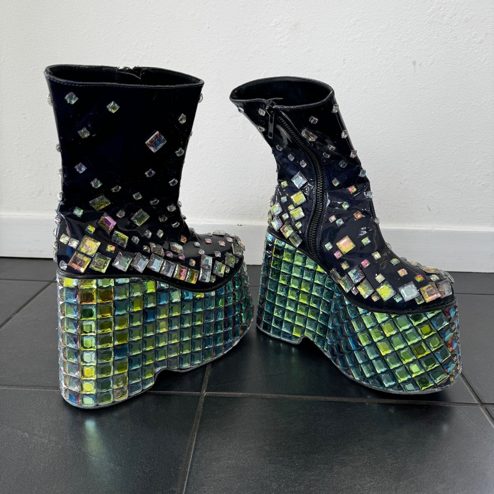Club Exx Disco Platforms